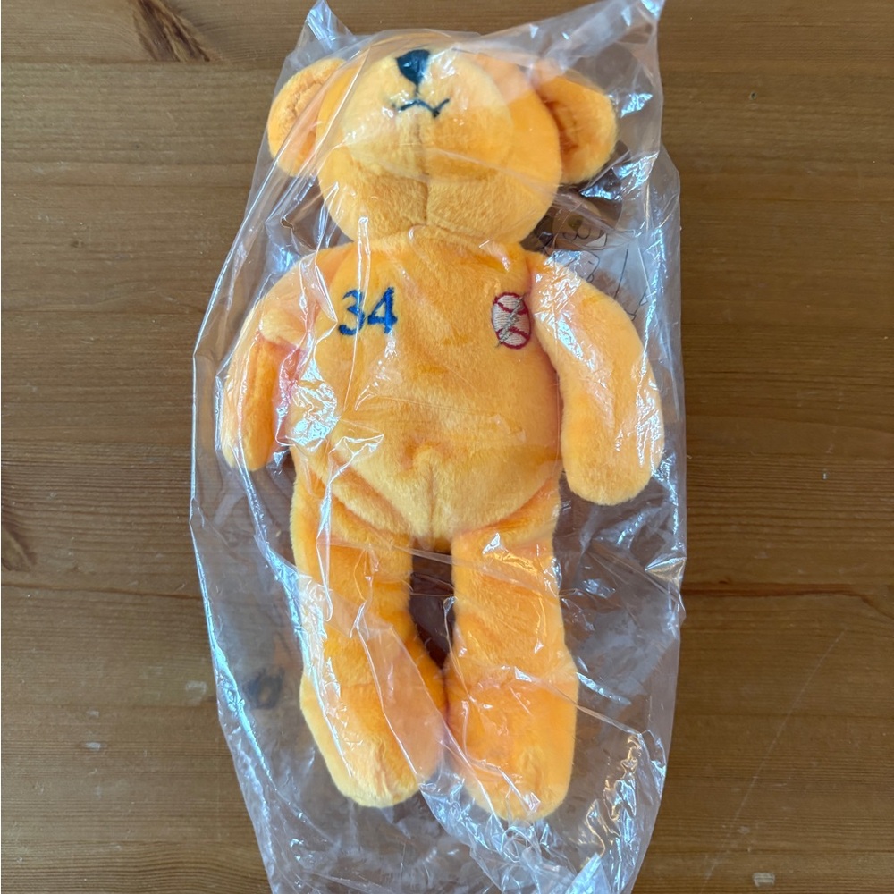 Nolan Ryan Collectible Bear, Famous Legends and Sport Heroes